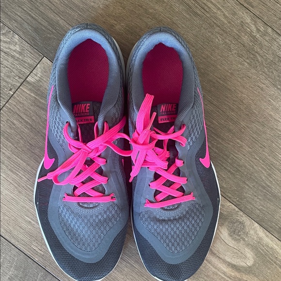 Nike Flex TR6 Sneakers - Picture 6 of 8